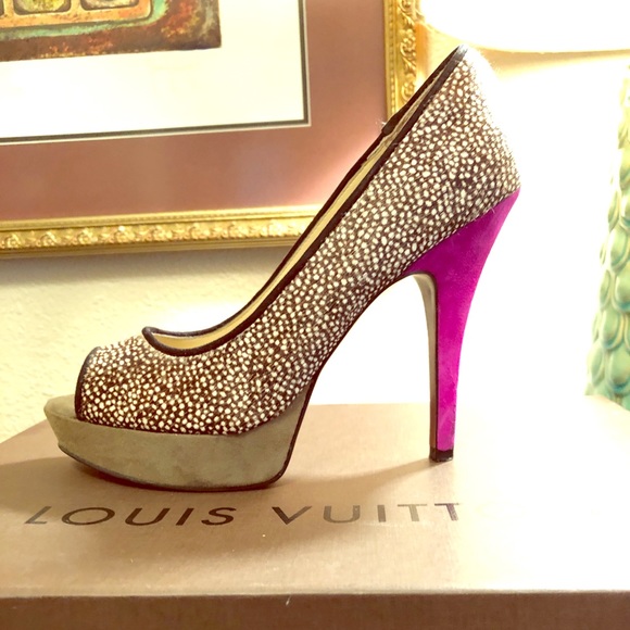 Enzo Angiolini calf hair and suede platform peep toe pumps - Picture 1 of 8